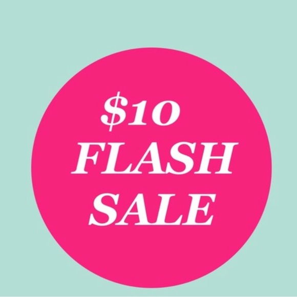 TORRID FOXY CUTOUT ONE SHOULDER TOP SIZE 3X 22-24 - Picture 5 of 5